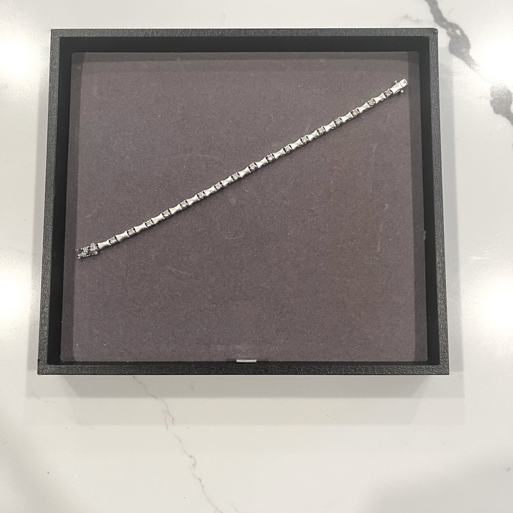 Great sterling and cz bracelet
